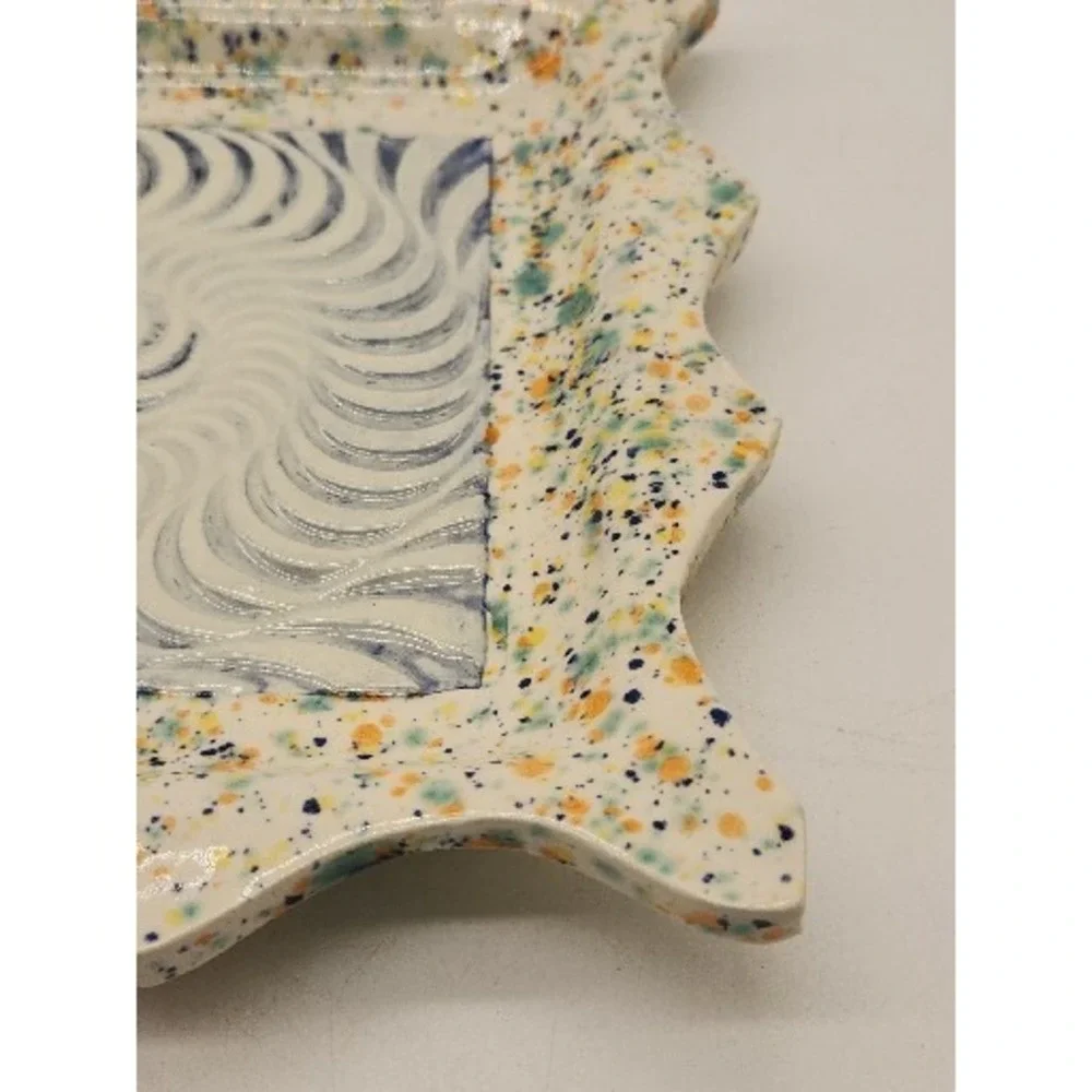 Unmarked this platter